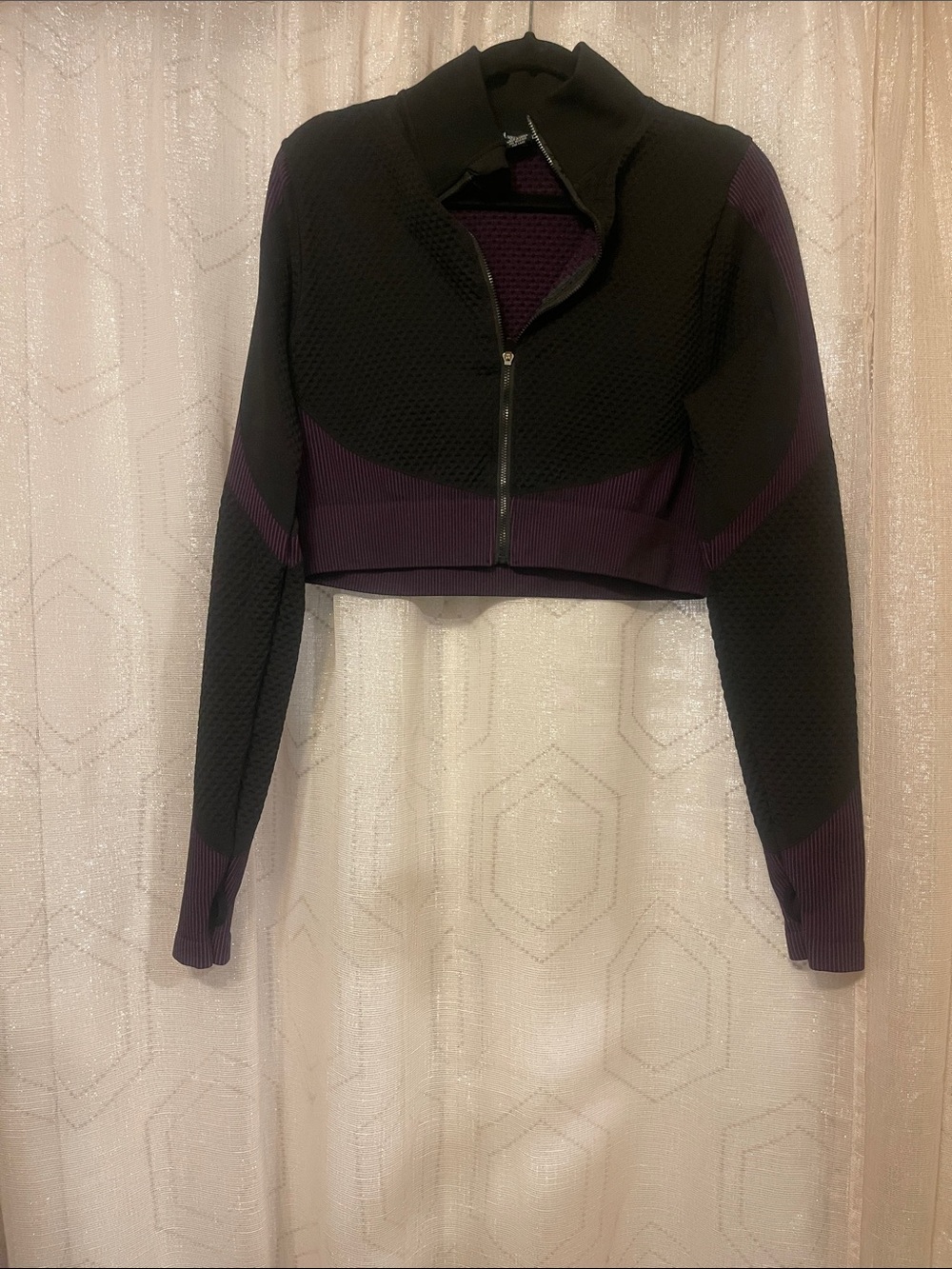 New Look XL Black and Purple Textured Sport Zip Jacket with Thumb Holes